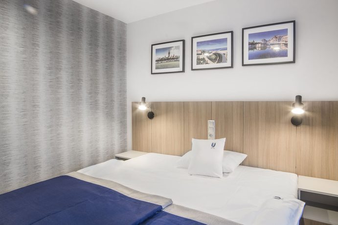 Imagen de la habitación del Hotel Urbi. Foto 11