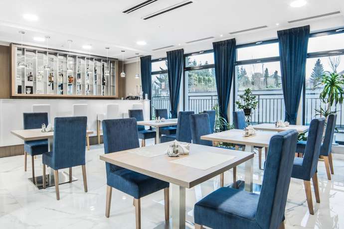 Imagen del bar/restaurante del Hotel Urbi. Foto 3