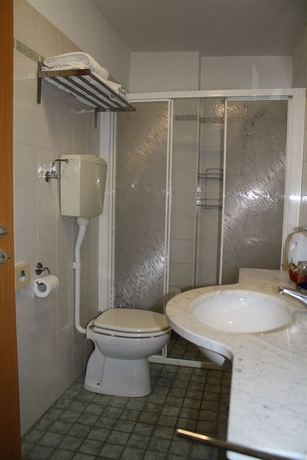Imagen de la habitación del Hotel Urbinati. Foto 5