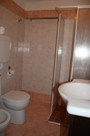 Imagen de la habitación del Hotel Urbinati. Foto 11