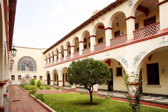 Imagen de los exteriores del Hotel Urdinola. Foto 6