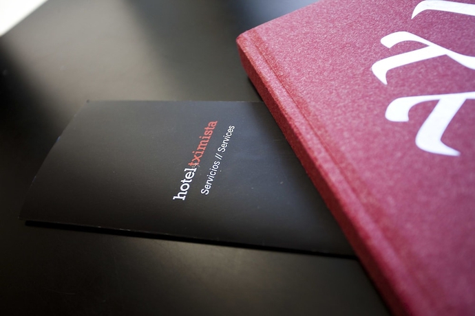 Imagen de los interiores del Hotel Ureder. Foto 19