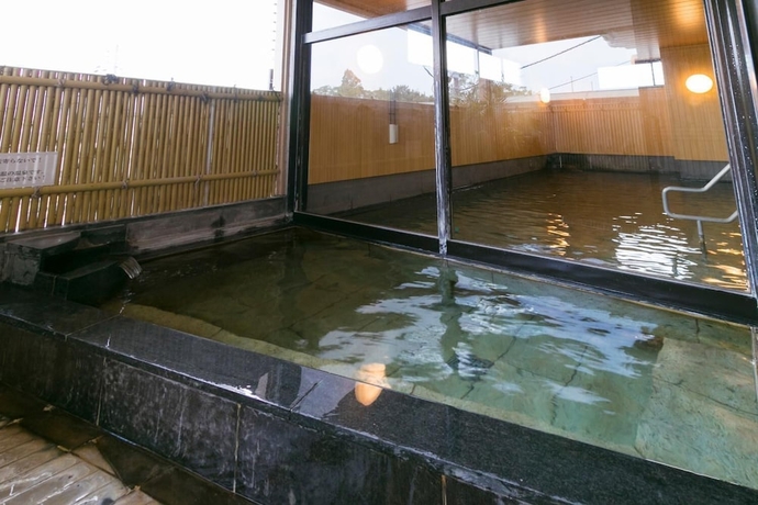 Imagen de la piscina del Hotel Ureshino Motoyu. Foto 9