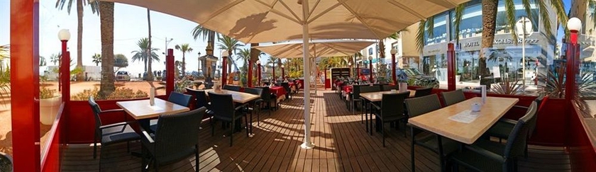 Imagen del bar/restaurante del Hotel Urh Excelsior. Foto 2