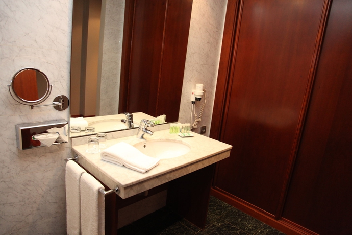 Imagen de la habitación del Hotel Urh Palacio De Oriol. Foto 4