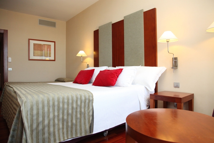 Imagen de la habitación del Hotel Urh Palacio De Oriol. Foto 6