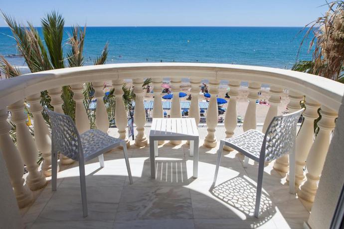 Imagen general del Hotel Urh Sitges Playa. Foto 12