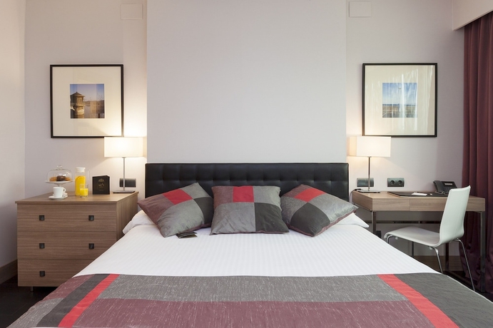 Imagen de la habitación del Hotel Urh Zen Balagares. Foto 3