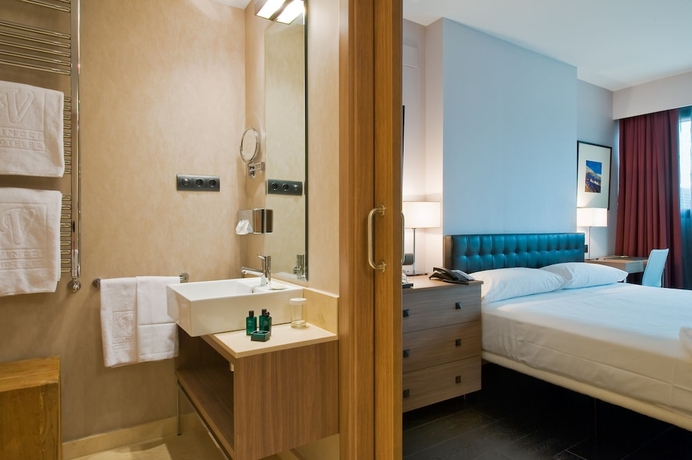 Imagen de la habitación del Hotel Urh Zen Balagares. Foto 13