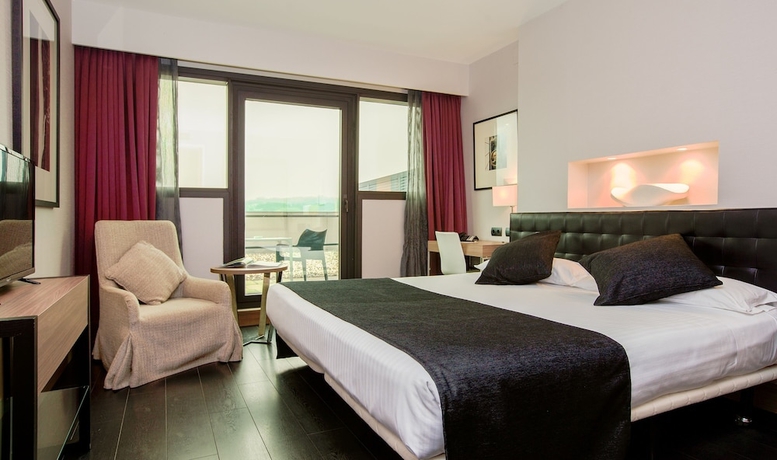 Imagen de la habitación del Hotel Urh Zen Balagares. Foto 15