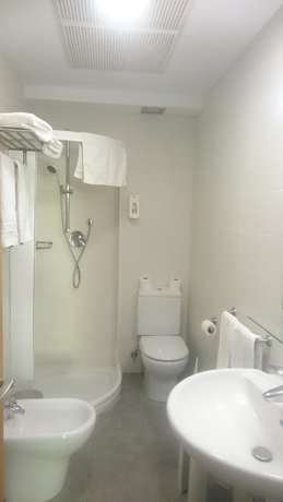 Imagen de la habitación del Hotel Urkiola Hotela. Foto 18