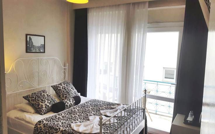 Imagen de la habitación del Hotel Urkmez. Foto 4