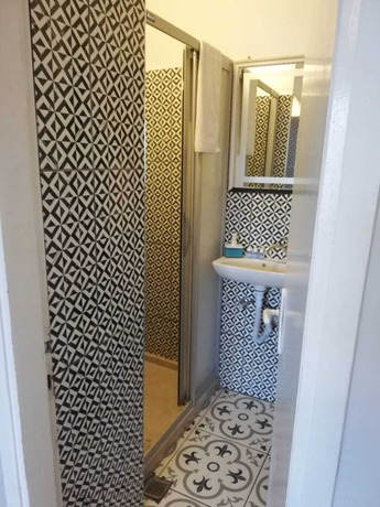 Imagen de la habitación del Hotel Urkmez. Foto 8