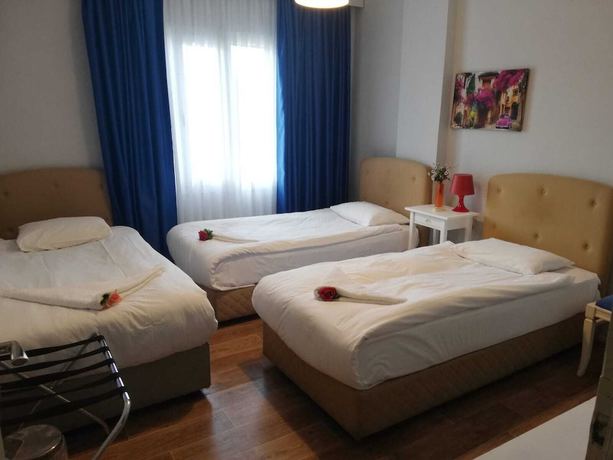 Imagen de la habitación del Hotel Urkmez. Foto 16