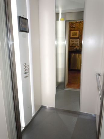 Imagen de los interiores del Hotel Urogallo. Foto 7