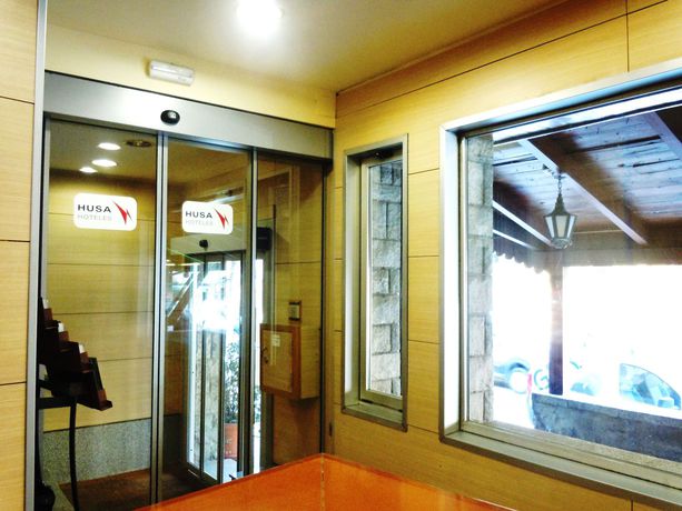 Imagen de los interiores del Hotel Urogallo. Foto 8