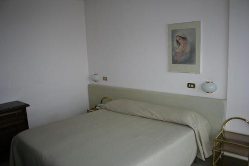 Imagen general del Hotel Urri. Foto 1