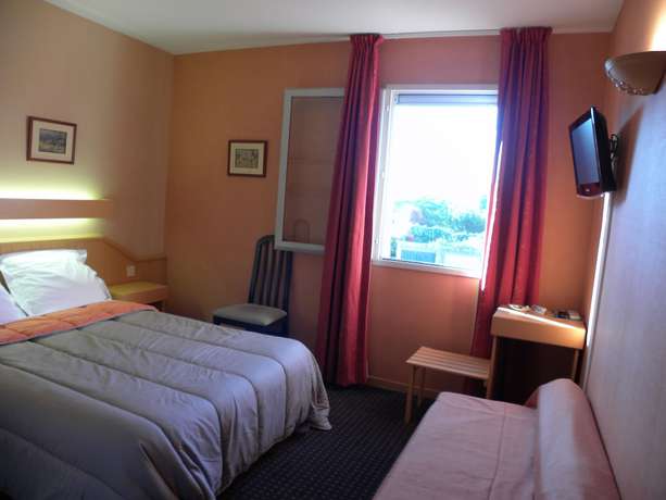 Imagen de la habitación del Hotel Ursula, Cambo Les Bains. Foto 9