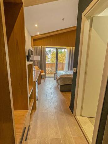 Imagen de la habitación del Hotel Ursuletul Predeal. Foto 16