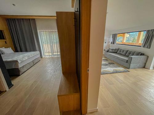 Imagen de la habitación del Hotel Ursuletul Predeal. Foto 17