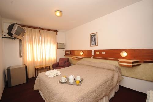 Imagen general del Hotel Uruguay, VILLA CARLOS PAZ. Foto 7