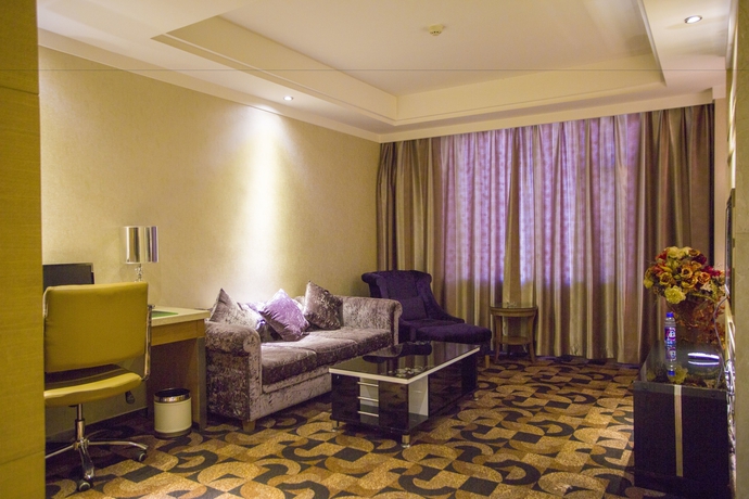 Imagen de la habitación del Hotel Urumqi Fukejirui. Foto 11