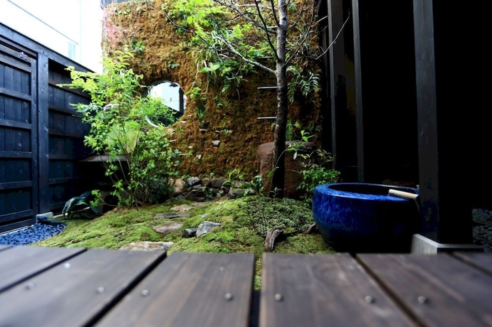 Imagen de los exteriores del Hotel Usaginonedoko. Foto 14