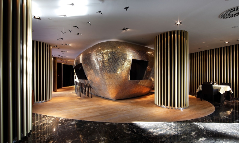 Imagen del bar/restaurante del Hotel Ushuaia Ibiza Beach - Adults Only - Entrance To Ushuaia Club Included. Foto 4