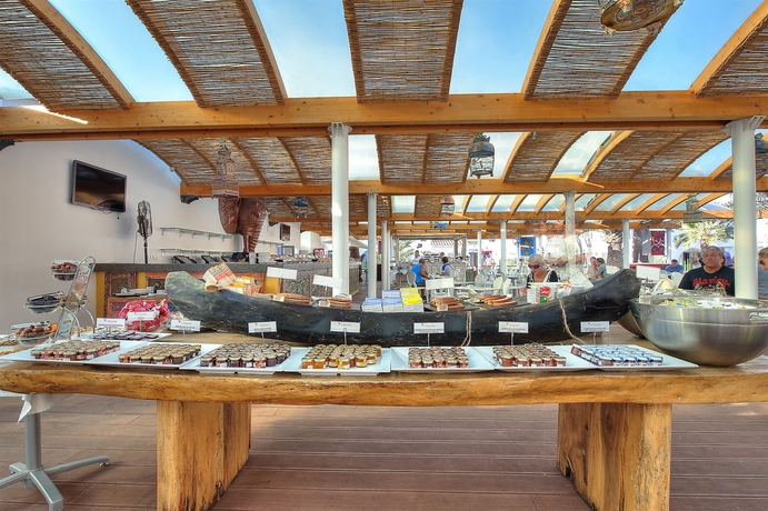 Imagen del bar/restaurante del Hotel Ushuaia Ibiza Beach - Adults Only - Entrance To Ushuaia Club Included. Foto 8