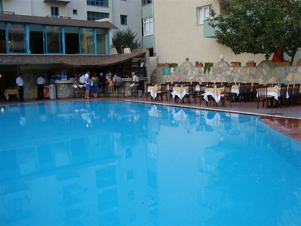 Imagen general del Hotel Uslan. Foto 8