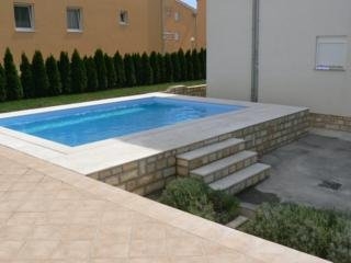 Imagen de la piscina del Hotel Uspjeh Apartmani. Foto 11