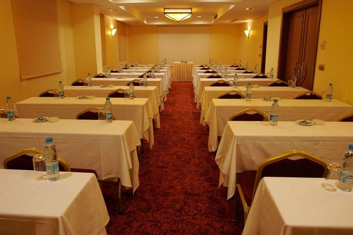 Imagen general del Hotel Usta Park. Foto 7