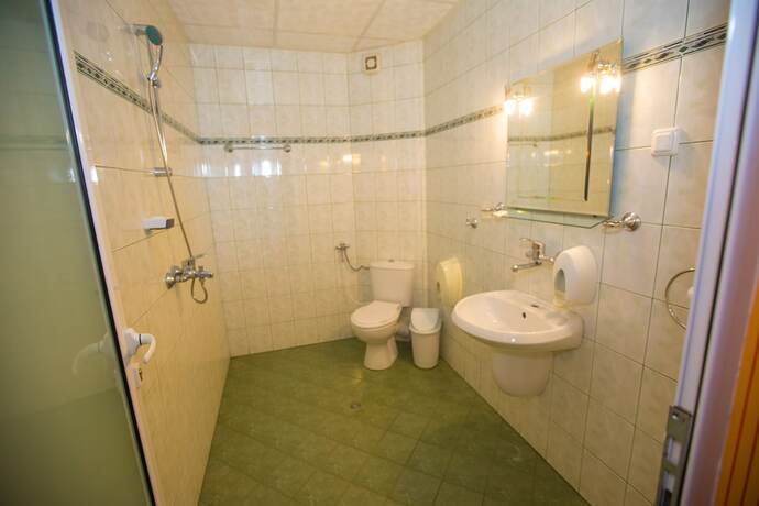 Imagen general del Hotel Ustra. Foto 15