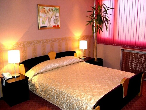 Imagen de la habitación del Hotel Ustra. Foto 16
