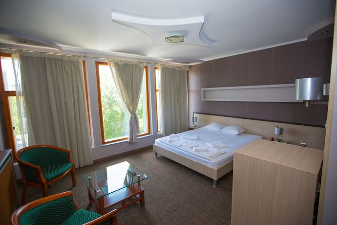 Imagen de la habitación del Hotel Ustra. Foto 23