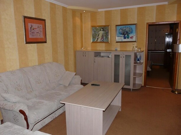 Imagen de la habitación del Hotel Ustra. Foto 28