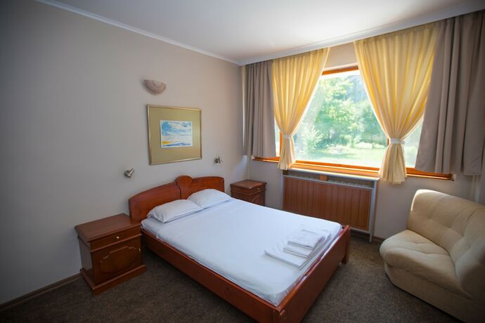 Imagen de la habitación del Hotel Ustra. Foto 31