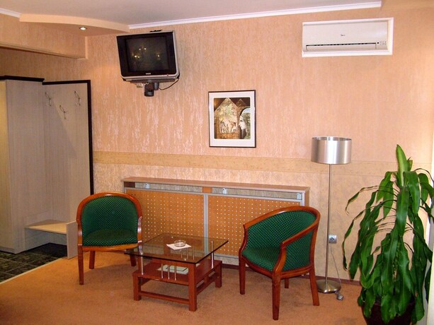 Imagen de la habitación del Hotel Ustra. Foto 33