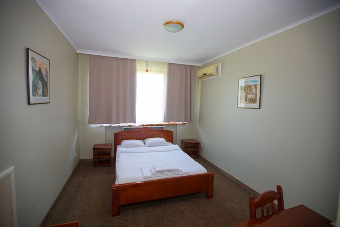 Imagen de la habitación del Hotel Ustra. Foto 35