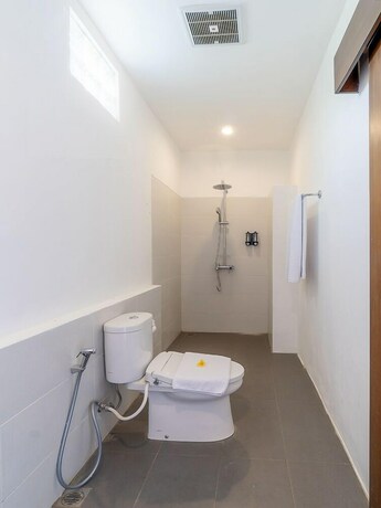 Imagen de la habitación del Hotel Utamas Keramas. Foto 30