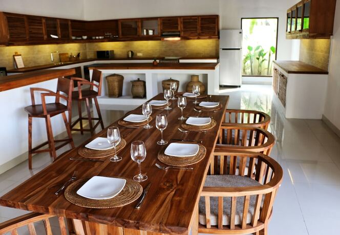 Imagen de la habitación del Hotel Utara Villas. Foto 30