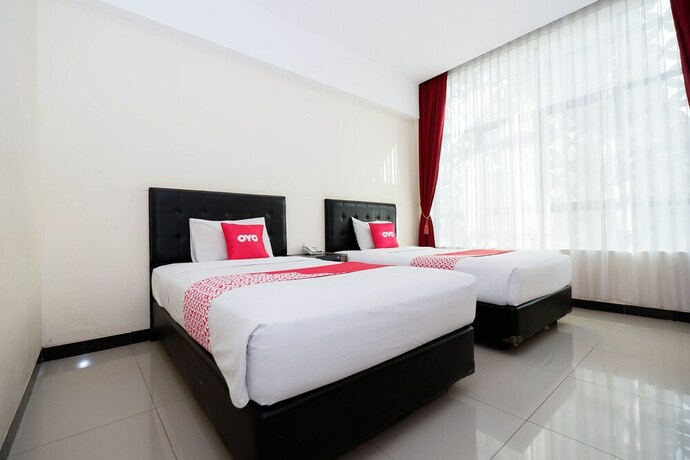 Imagen de la habitación del Hotel Utc Semarang. Foto 15
