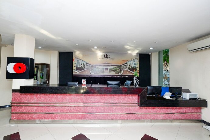 Imagen de los interiores del Hotel Utc Semarang. Foto 19