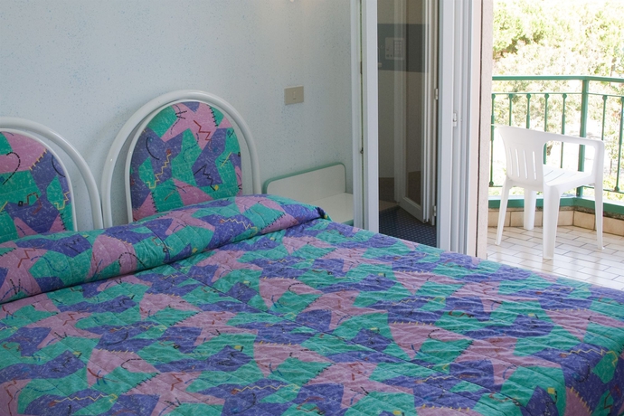 Imagen de la habitación del Hotel Ute. Foto 9