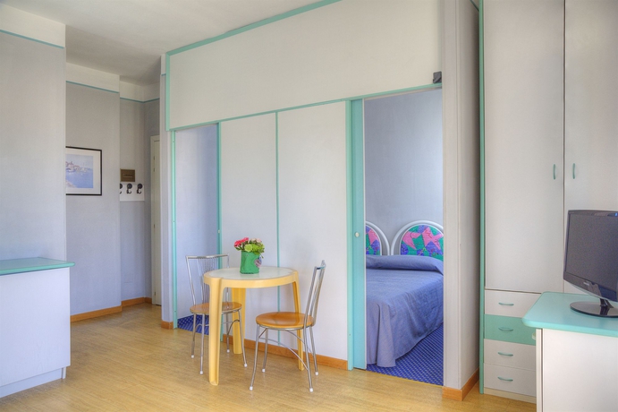 Imagen de la habitación del Hotel Ute. Foto 11