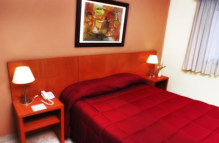 Imagen de la habitación del Hotel Uthgra De Las Luces. Foto 4