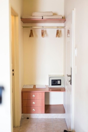 Imagen de la habitación del Hotel Uthgra De Las Luces. Foto 6