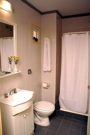 Imagen de la habitación del Hotel Uthgra De Las Luces. Foto 10