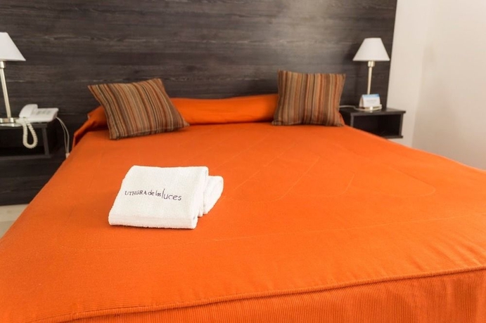 Imagen de la habitación del Hotel Uthgra De Las Luces. Foto 13