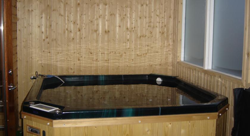 Imagen de los interiores del Hotel Uthlid Cottages. Foto 11